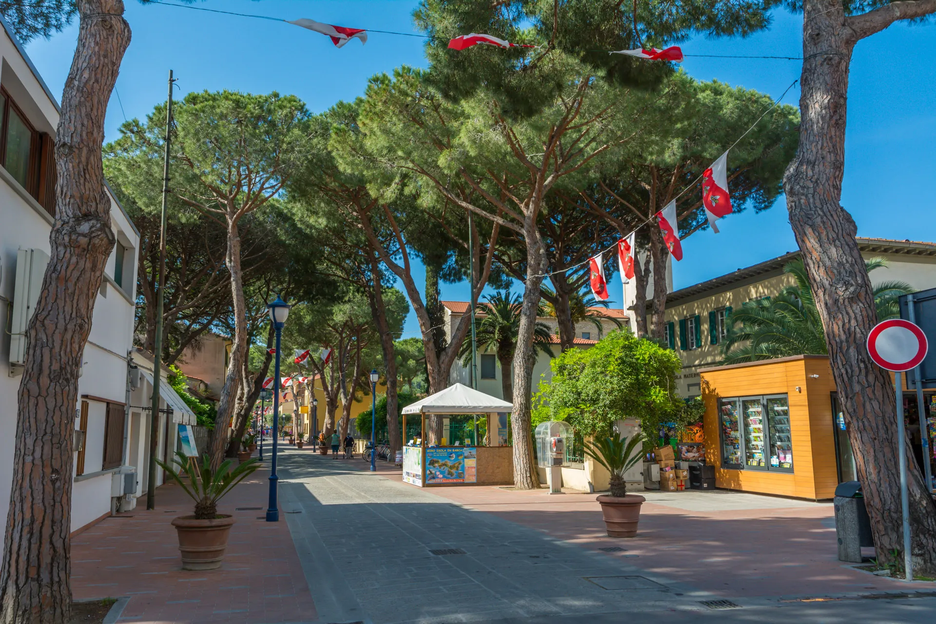 Centro pedonale e porto
